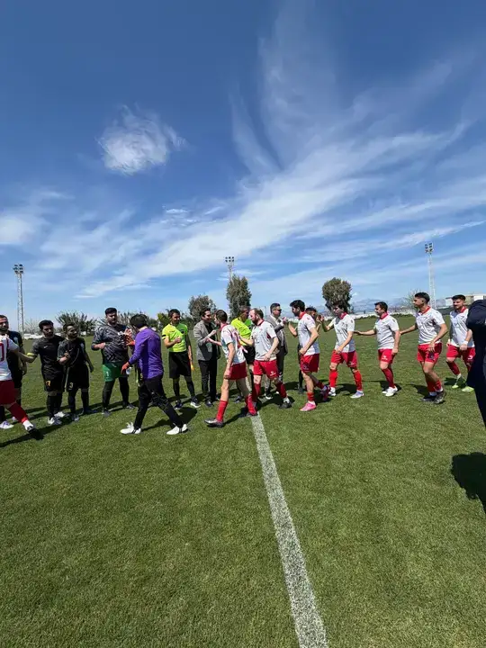 Antalya'da Avukatlar Cübbeyi Çıkardı, Formayı Giydi! 3